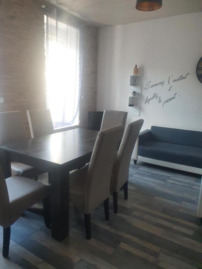 Bienvenue Chez Les Ch'Oups Le Loft 50 M2 Apartment La Bourboule ภายนอก รูปภาพ