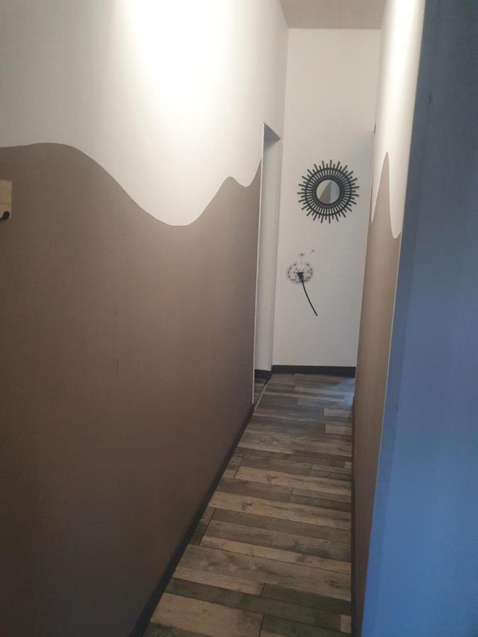 Bienvenue Chez Les Ch'Oups Le Loft 50 M2 Apartment La Bourboule ภายนอก รูปภาพ