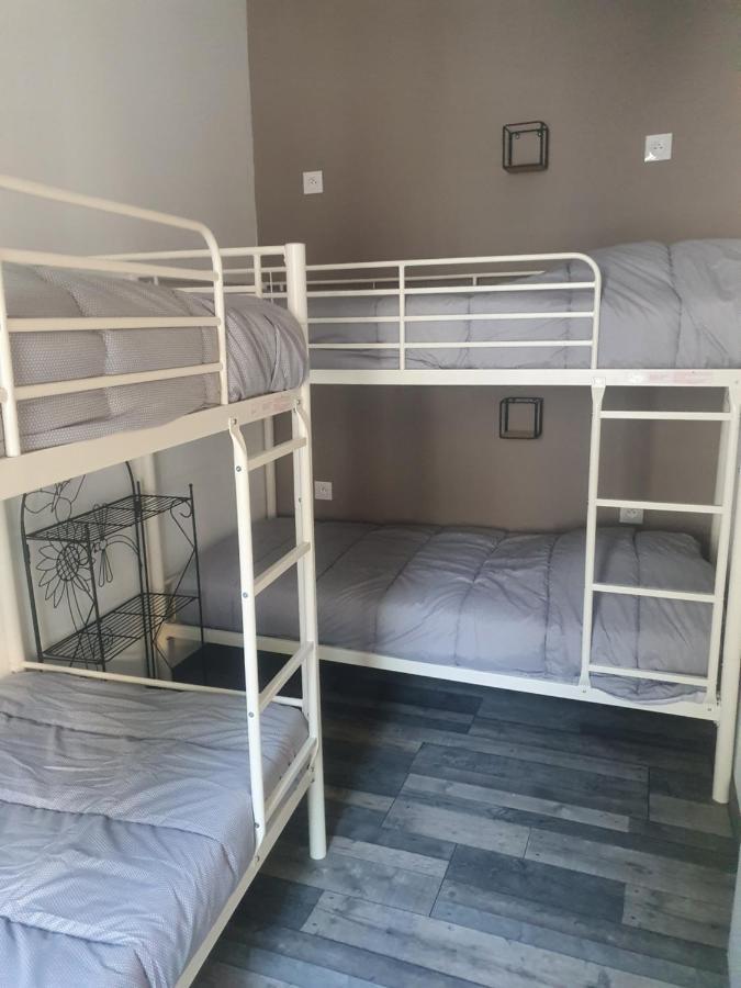 Bienvenue Chez Les Ch'Oups Le Loft 50 M2 Apartment La Bourboule ภายนอก รูปภาพ